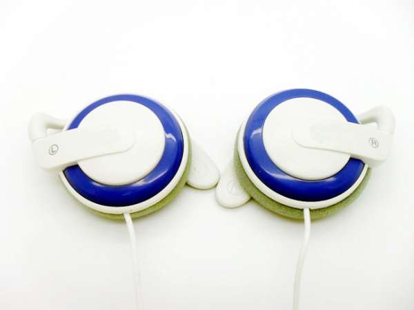 Earphone