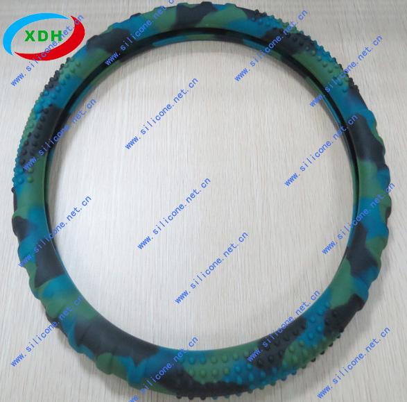 Steering wheel cover