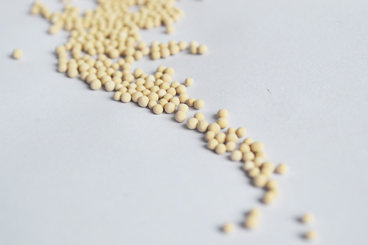 Molecular sieve desiccant