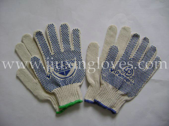 knit gloves