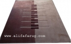 Hand tufted rug